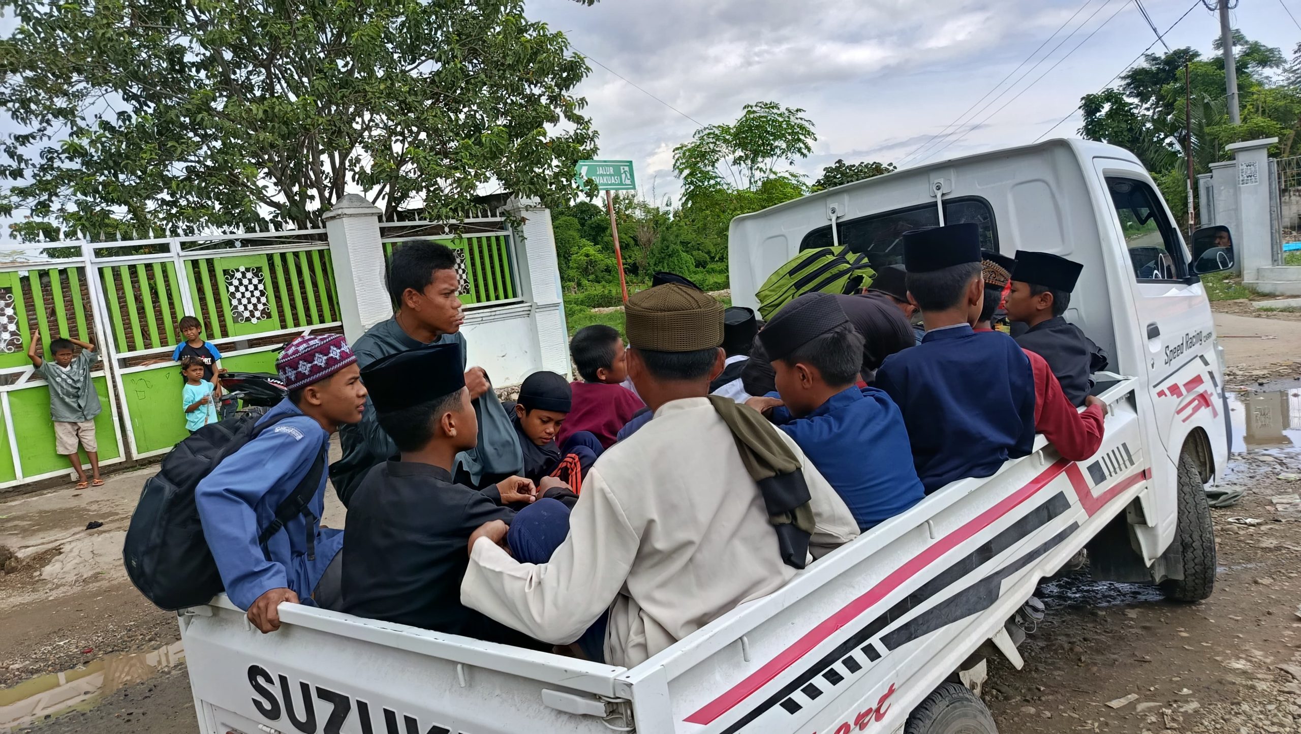 Santri RQ Al-Mustaqim Melakukan Safari Ramadhan Di Kec.Belo (10-11 Ramadhan 1447 H), Part 1